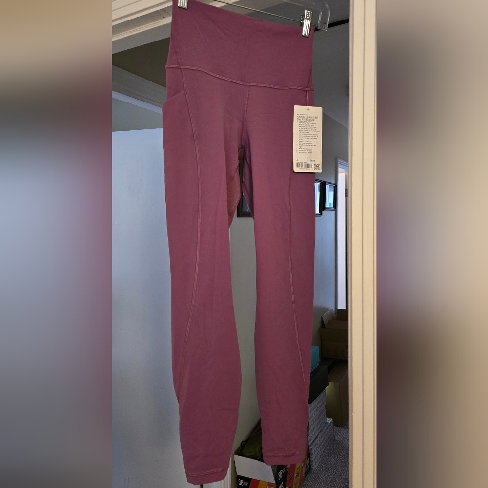 Lululemon Size 4 Align HR Pant 25" With Pockets